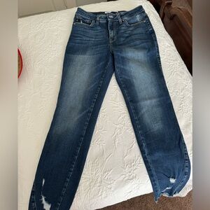 Cancan skinny jeans.